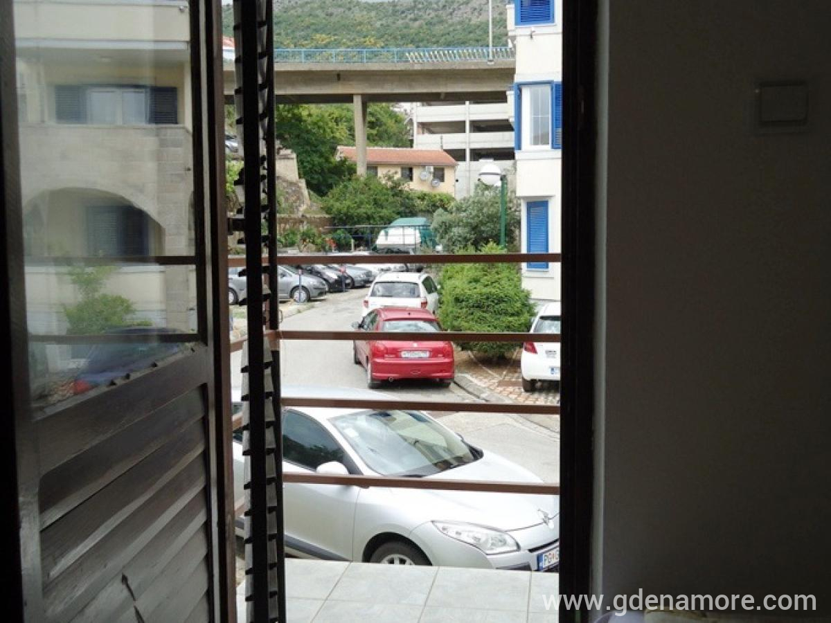 Vila kivi, privatni smeštaj u mestu Rafailovići, Crna Gora